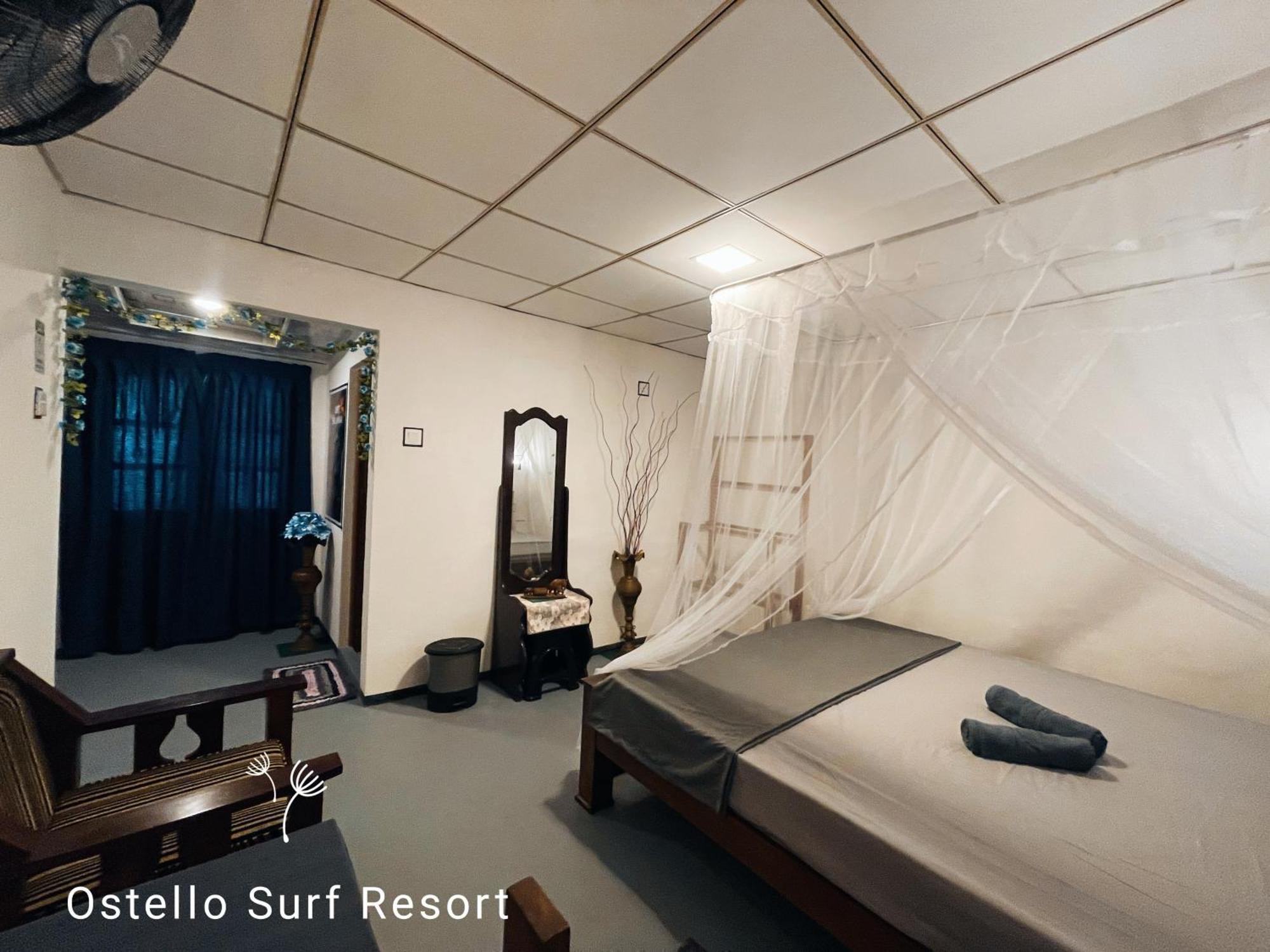 Ostello Surf Resort Ahangama Rum bild